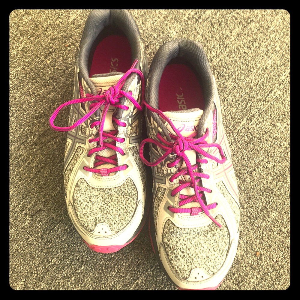 🏆 Awesome ASICS Running Sneakers
